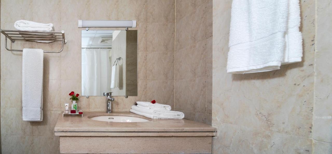 Hotel One Naran Kültér fotó
