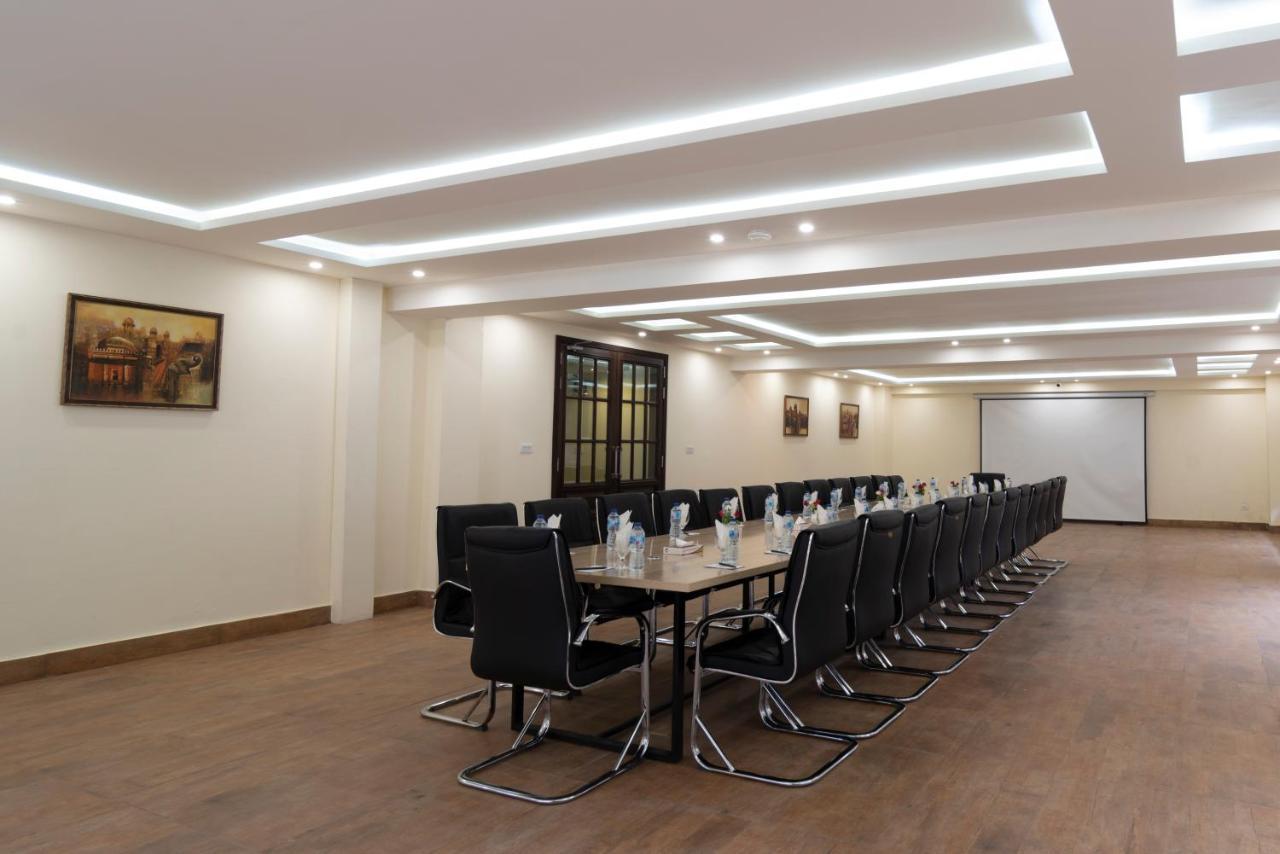 Hotel One Naran Kültér fotó